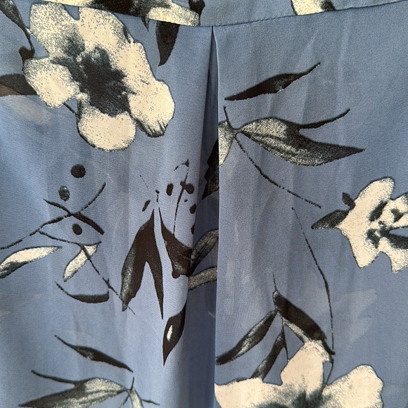 Gentle Fawn Blouse - Picture 3 of 8